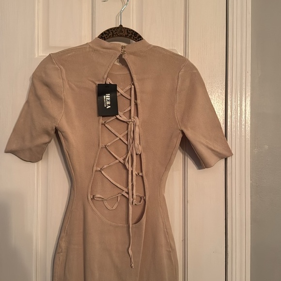 Hera collection backless cross cross tie tight fitting dress NWT S - Picture 4 of 12